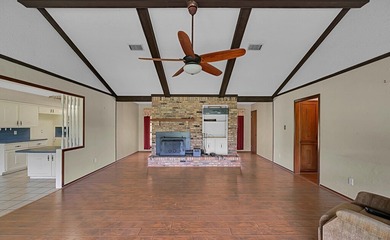 Idealic country place. Make it your own. Beautiful 6.02 acres - photo 4