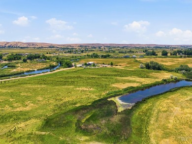 Spectacular riverfront retreat on 20 irrigated acres, secluded - photo 3