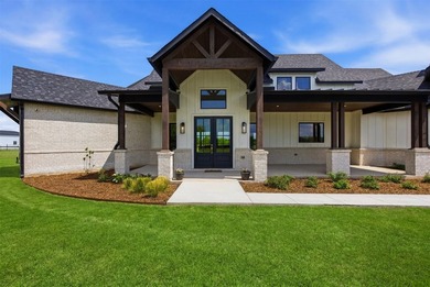 Experience the perfect blend of luxury, privacy, and modern - photo 3
