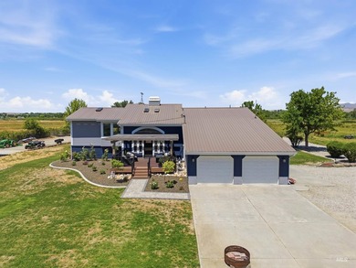 Spectacular riverfront retreat on 20 irrigated acres, secluded - photo 5