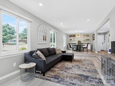 Beautiful mid-century modern nestled on the golf course in the - photo 8