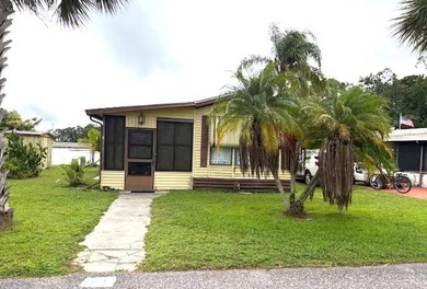 Silver Lake - Highlands County Home For Sale in Avon Park Florida