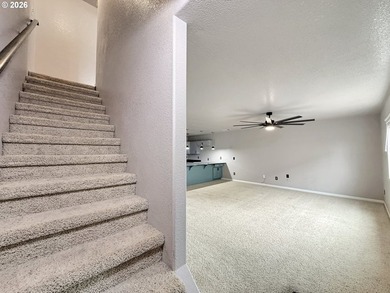 Well-maintained and turn-key, this 3 bedroom, 1.5 bathroom condo - photo 12