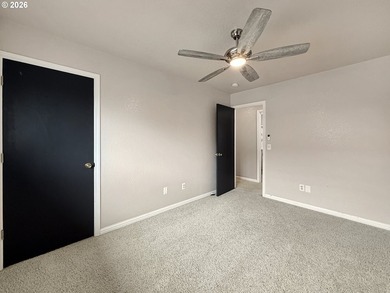 Well-maintained and turn-key, this 3 bedroom, 1.5 bathroom condo - photo 20