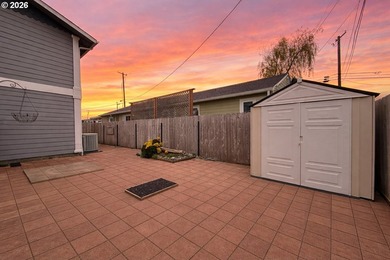 Well-maintained and turn-key, this 3 bedroom, 1.5 bathroom condo - photo 24