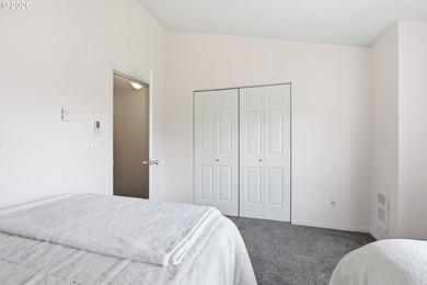 Modern townhome living just steps from the Columbia River - photo 24