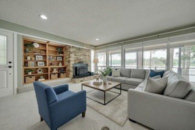 Sitting on the water in Hideaway Lake, this spacious 4-bedroom - photo 8