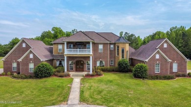 (private lake, pond, creek) Home For Sale in Jackson Mississippi