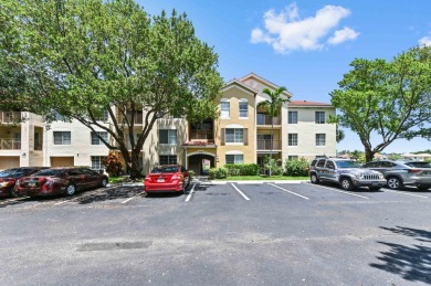 Lake Condo For Sale in West Palm Beach, Florida