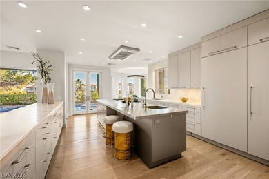 An oasis of amazing trees and greenery, Spanish Trail is an - photo 12