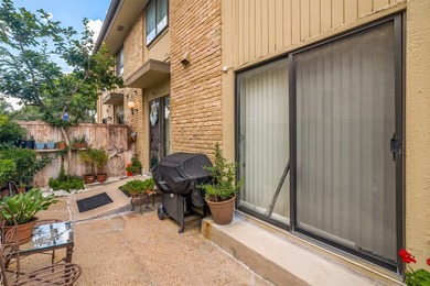 Rare opportunity in Canyon Creek! This spacious tri-level condo - photo 2
