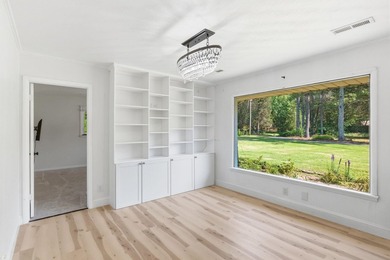 Just in time for summer, this beautifully updated waterfront - photo 22