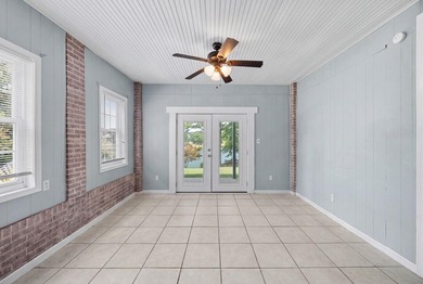 Welcome to lakefront living on Lyman Lake. This 2,796 sq. ft - photo 23
