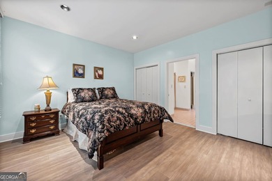 Welcome to one of Cascade Heights' most extraordinary properties - photo 25