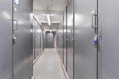 The Cromwell located in Forest Hills is filled with character - photo 25