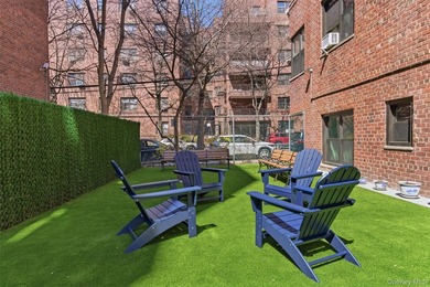 The Cromwell located in Forest Hills is filled with character - photo 27