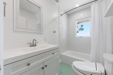 Just in time for summer, this beautifully updated waterfront - photo 27