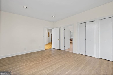Welcome to one of Cascade Heights' most extraordinary properties - photo 28