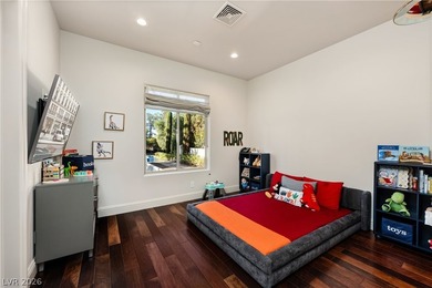An oasis of amazing trees and greenery, Spanish Trail is an - photo 35