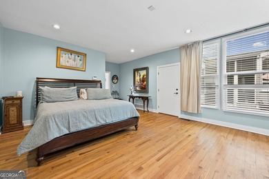 Welcome to one of Cascade Heights' most extraordinary properties - photo 46