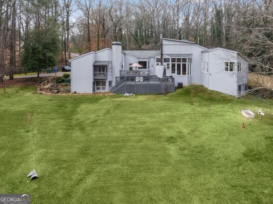 Welcome to one of Cascade Heights' most extraordinary properties - photo 56