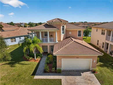 (private lake, pond, creek) Home For Sale in Vero Beach Florida