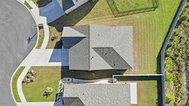 Welcome home to this beautifully maintained 4-bedroom, 2-bath - photo 33