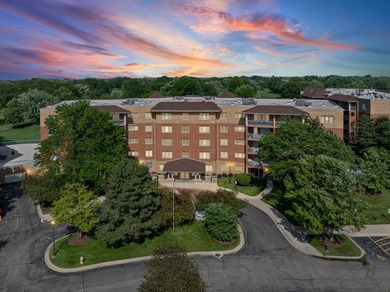 (private lake, pond, creek) Condo For Sale in Mount Prospect Illinois