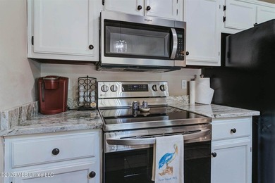 Move-in ready 3-bedroom, 2-bath home in the heart of Ocean - photo 8