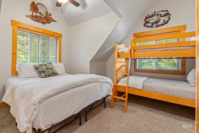 Rare opportunity to own a stunning log cabin retreat PLUS an - photo 31