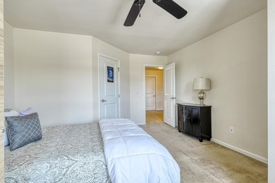 Enjoy low-maintenance living in the highly desirable River Falls - photo 31