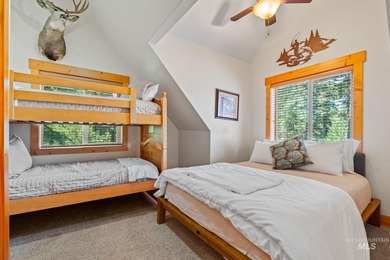 Rare opportunity to own a stunning log cabin retreat PLUS an - photo 32