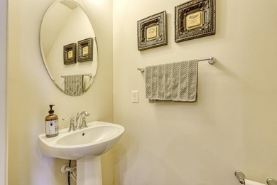 Enjoy low-maintenance living in the highly desirable River Falls - photo 36