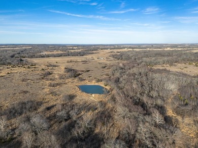 Welcome to the Clearview Ranch, an incredible 635 +/- acre cross - photo 38
