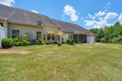 Enjoy low-maintenance living in the highly desirable River Falls - photo 41