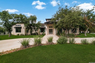 Welcome to 22 Saxby Glen, a breathtaking 4-bedroom, 5-bath - photo 2