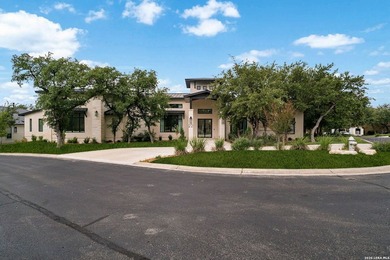 Welcome to 22 Saxby Glen, a breathtaking 4-bedroom, 5-bath - photo 3
