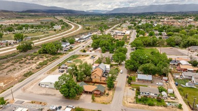 MAJOR PRICE REDUCTION! Unlock reliable rental income with this - photo 5