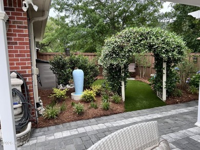 Every once in a while, a home comes to market that simply stands - photo 11