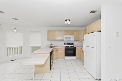 Experience waterfront living at its finest in the exclusive - photo 3