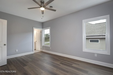 Brand-new construction in Tellico Village, offering modern - photo 33