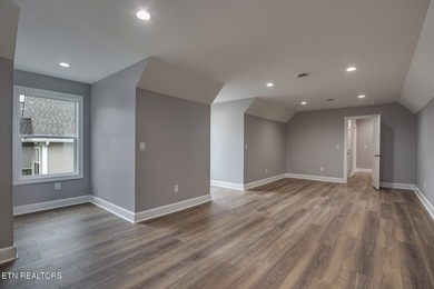 Brand-new construction in Tellico Village, offering modern - photo 37