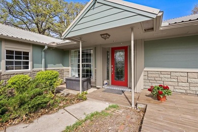 Lake Texoma Home For Sale in Pottsboro Texas