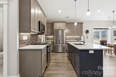 Welcome to sophisticated, carefree living in the highly - photo 12