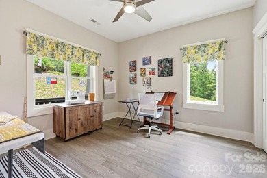 Welcome to sophisticated, carefree living in the highly - photo 16