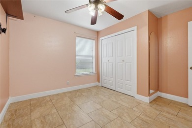 Spacious 4-Bedroom Home- Prime Location. Ideally situated just - photo 18