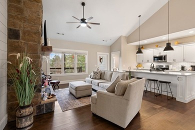 Welcome to Highland Park! One of the most sought-after - photo 21
