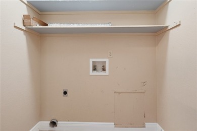 Spacious 4-Bedroom Home- Prime Location. Ideally situated just - photo 22