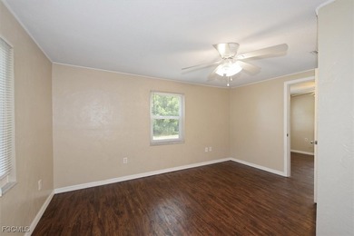 Well maintained DUPLEX in desirable McGregor Corridor. IMPACT - photo 22