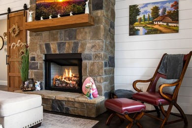 Welcome to Highland Park! One of the most sought-after - photo 27